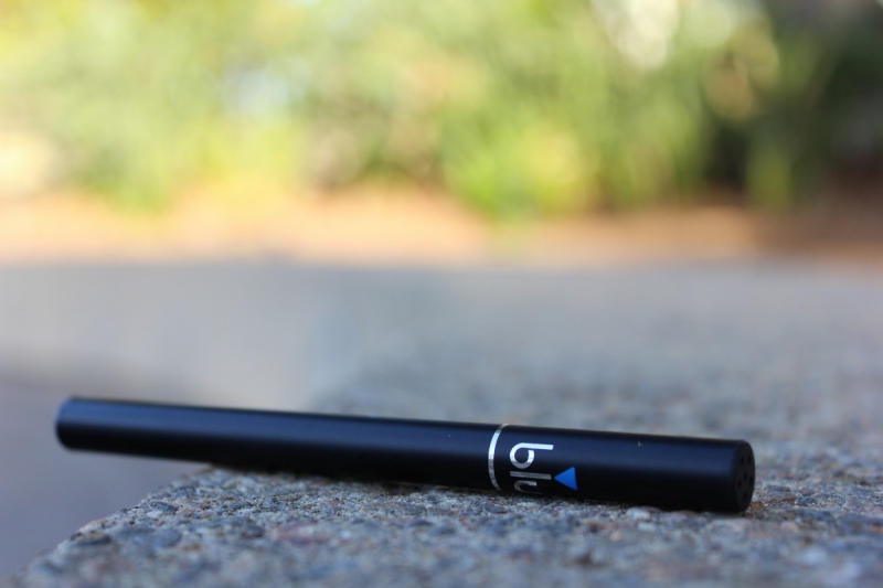 ecommerce-VENANSON-min_e_cigarette_vaping_blu_cigs_blu_electronic_cigarette_tobacco_cigarette_smoke-637061
